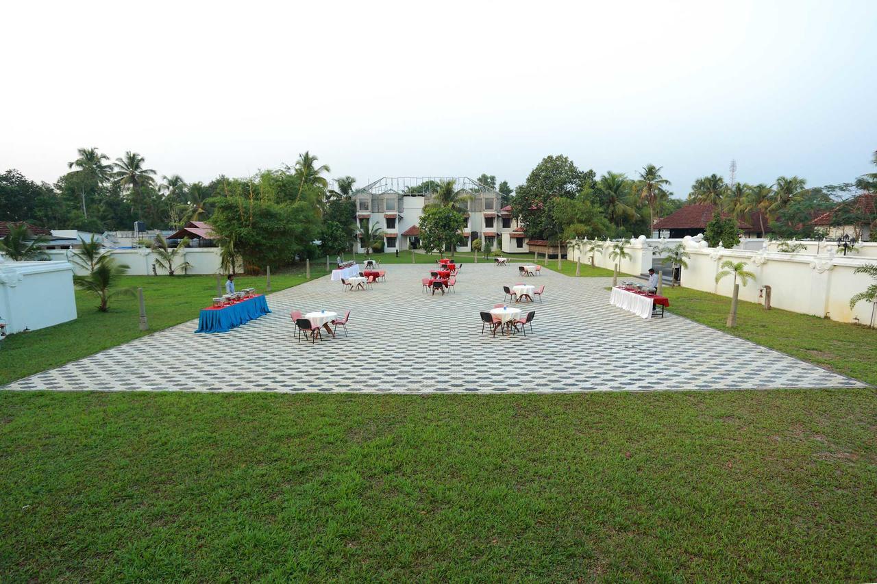 Hotel Treebo Premium Travancore Palace Cherthala 4*
